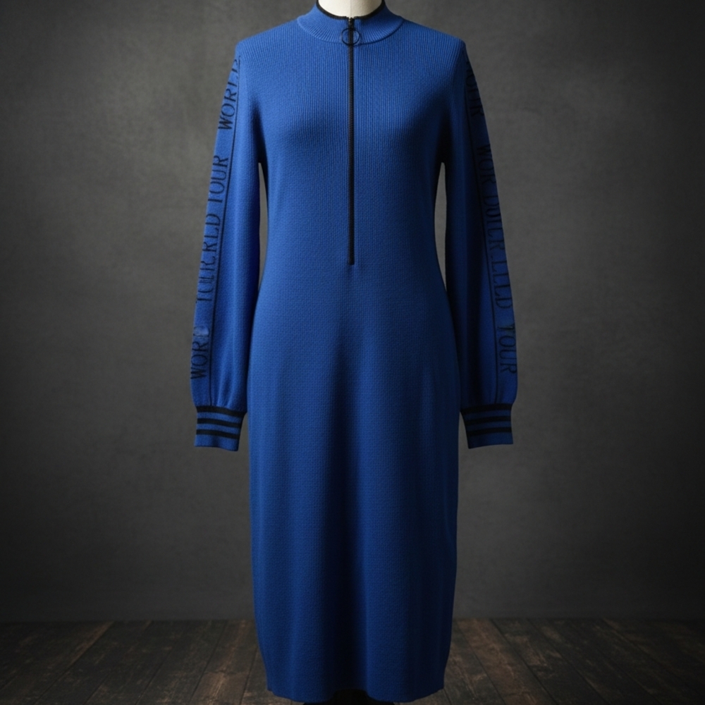 Elegant Blue Long-Sleeve Dress